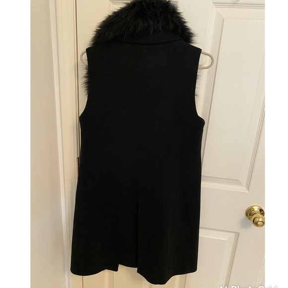 Furry collar vest - Picture 2 of 3